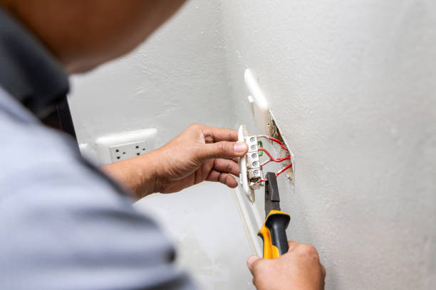 Best Electrical Outlet Repair  in Lewisville, TX